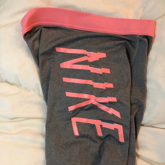 Nike Pro Capris - Picture 5 of 6